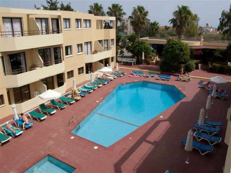 Nicholas Color Hotel deal