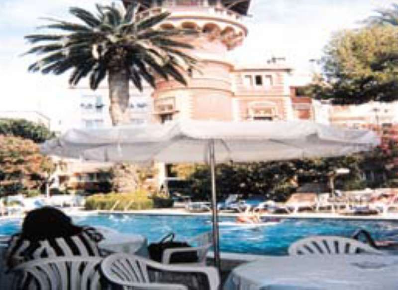 Hotel Medium Sitges Park deal