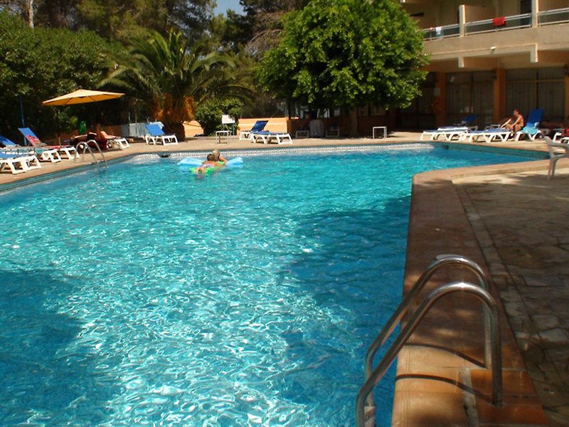 Els Pins Resort & Spa deal