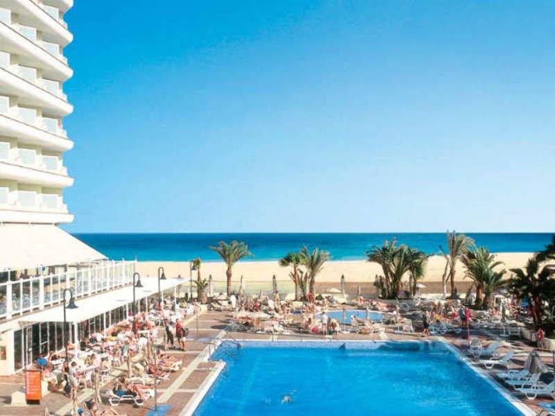 Hotel Riu Oliva Beach Resort deal
