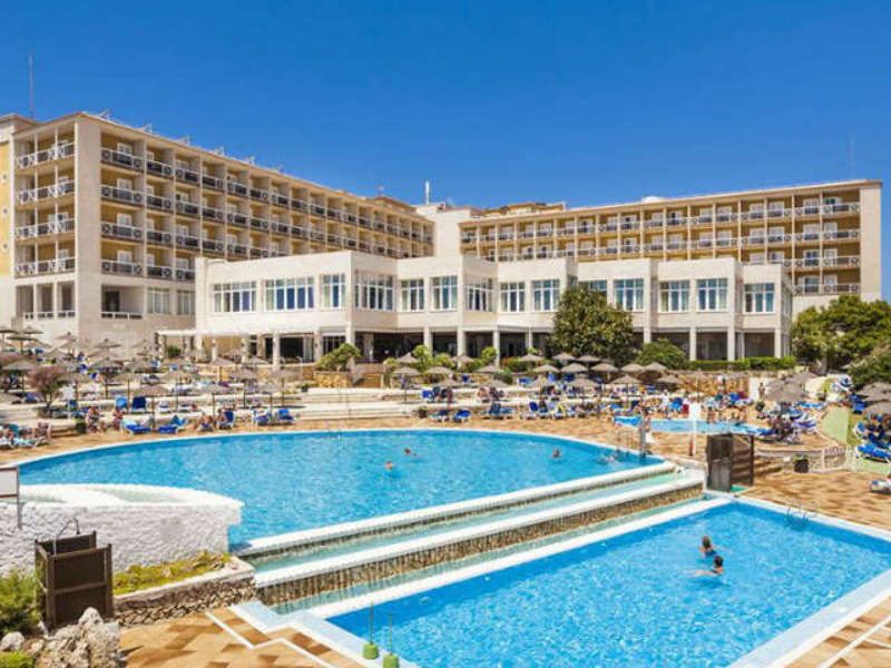 Globales Almirante Farragut deal