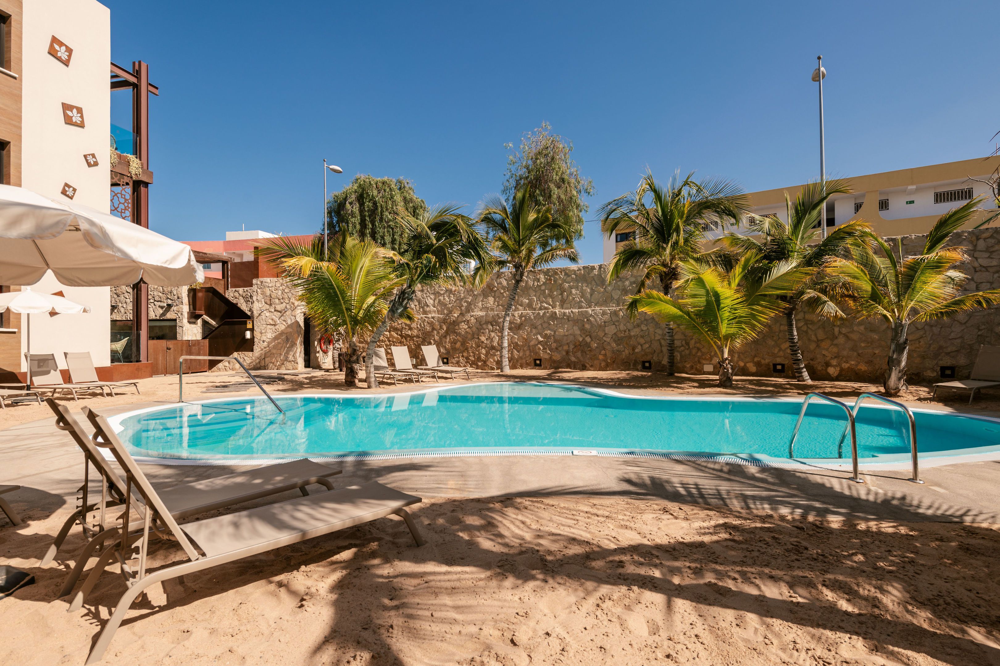 Alhambra Boutique Apartments deal