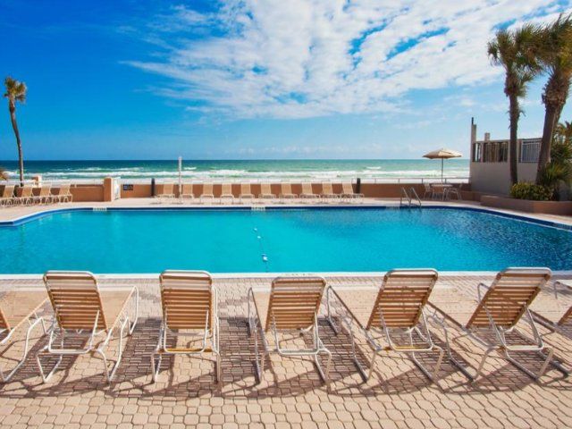 Holiday Inn & Suites Daytona Beach on the Ocean deal