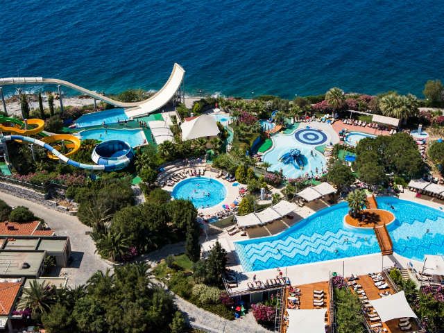 Pine Bay Holiday Resort deal