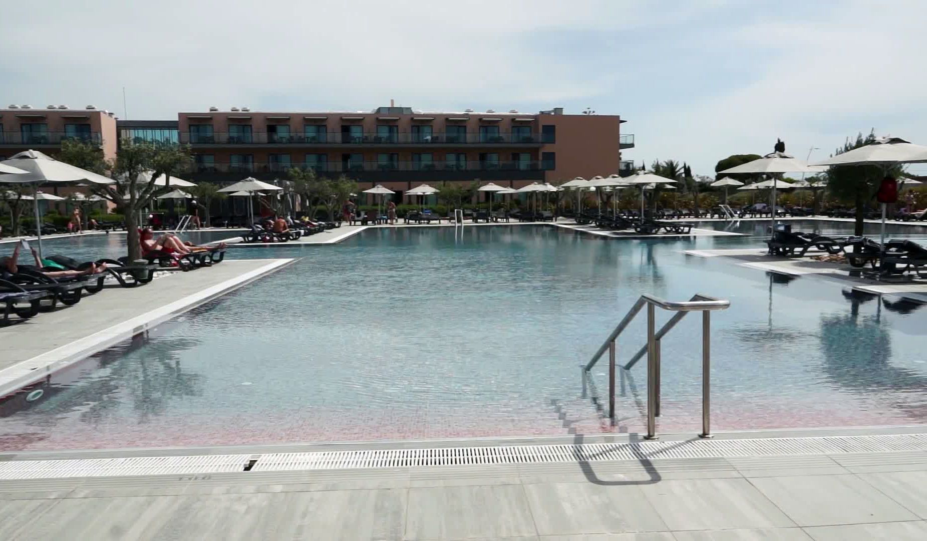 Vila Galé Lagos deal