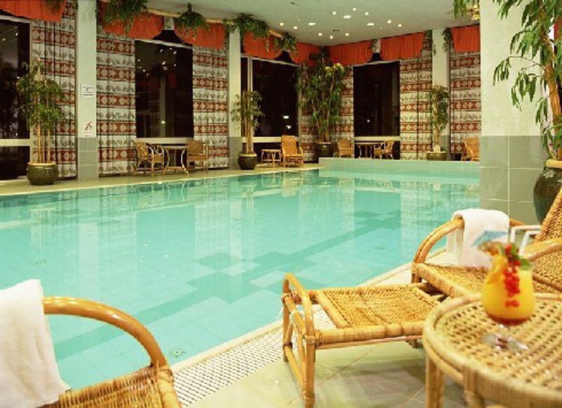 Van der Valk Hotel Schiphol deal