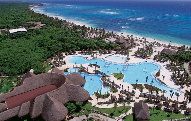 Grand Palladium Colonial Resort & Spa deal