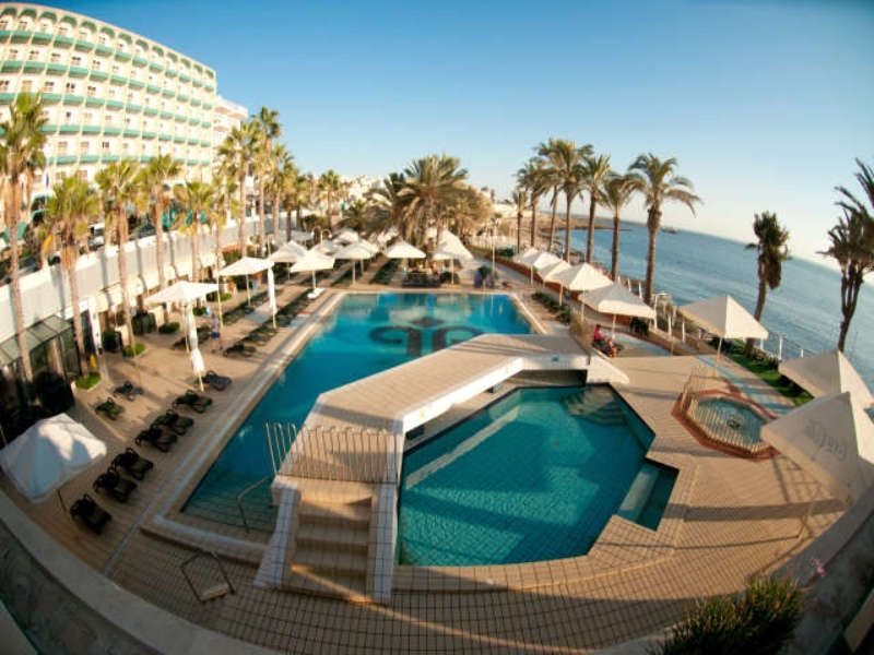 Qawra Palace Resort & SPA deal