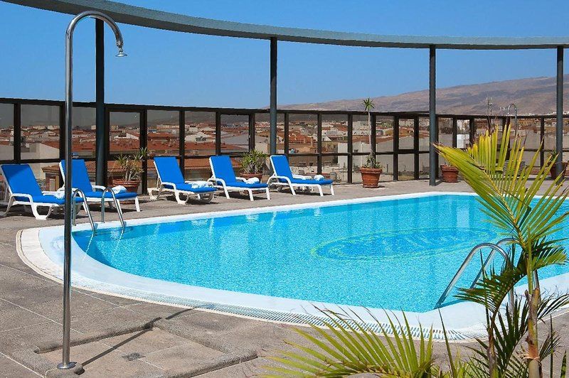 Elba Vecindario Aeropuerto Business & Convention Hotel deal