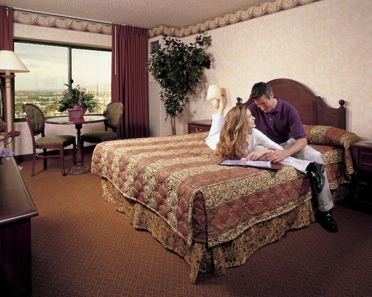 Boulder Station deal